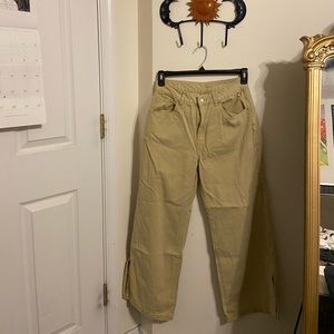 Tan/ khaki straight leg pants!